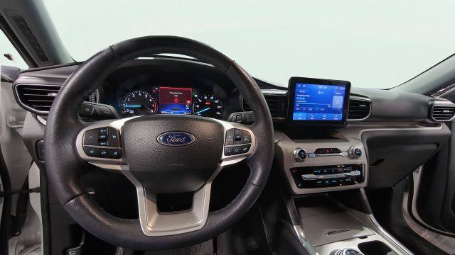 Certified 2023 Ford Explorer XLT w/ Equipment Group 202A AWD/4WD image 21
