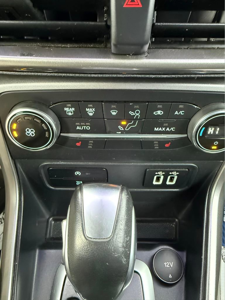 Certified 2020 Ford EcoSport SE image 29