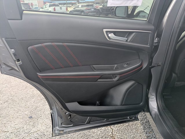 Certified 2022 Ford Edge ST-Line image 26