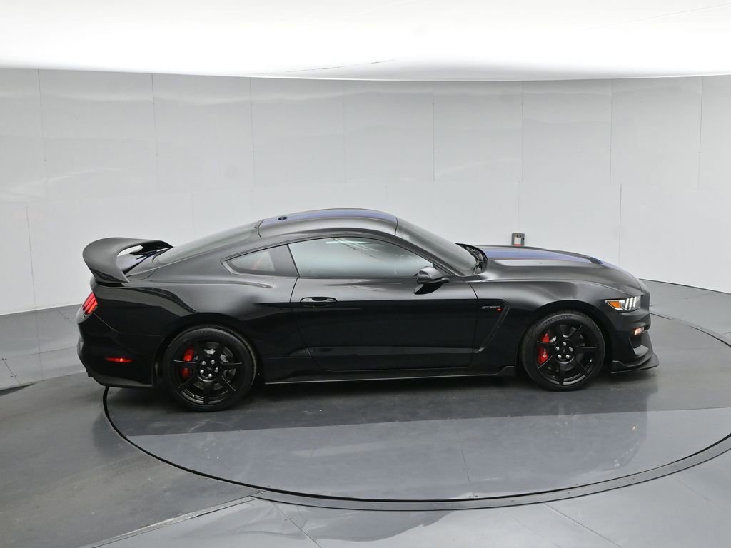 Certified 2017 Ford Mustang Shelby GT350R w/ GT350R Equipment Group 920A image 8