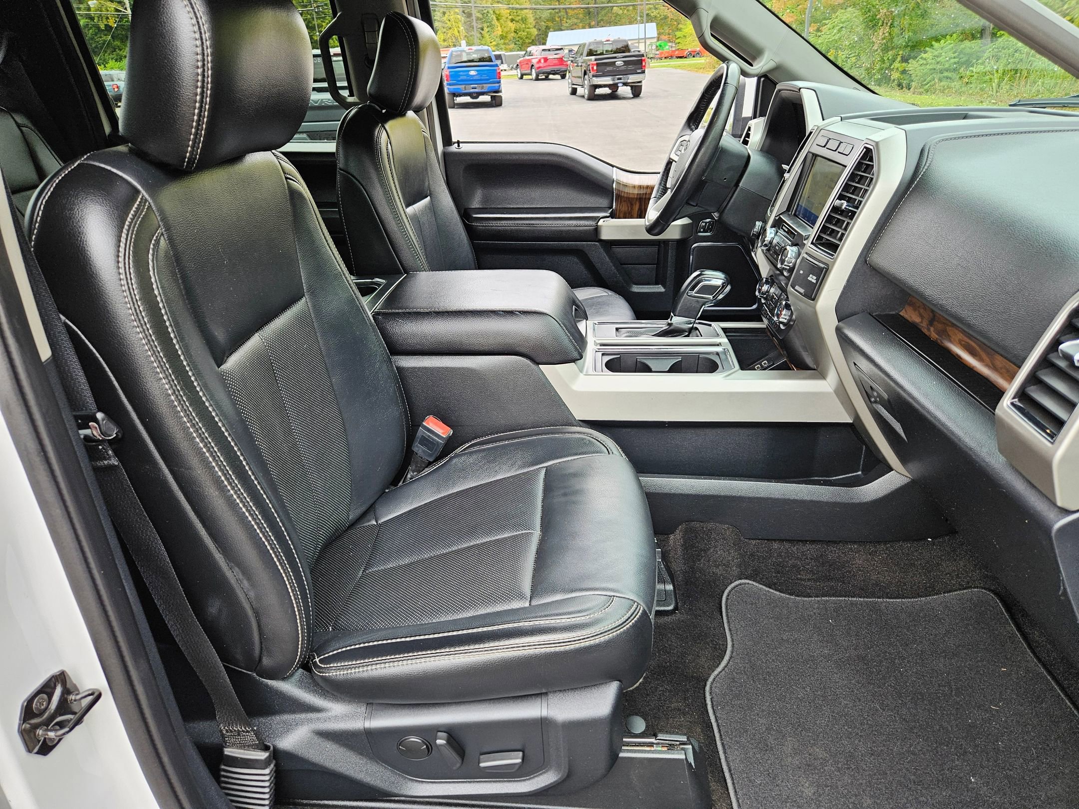 Certified 2020 Ford F150 Lariat w/ Equipment Group 501A Mid image 24