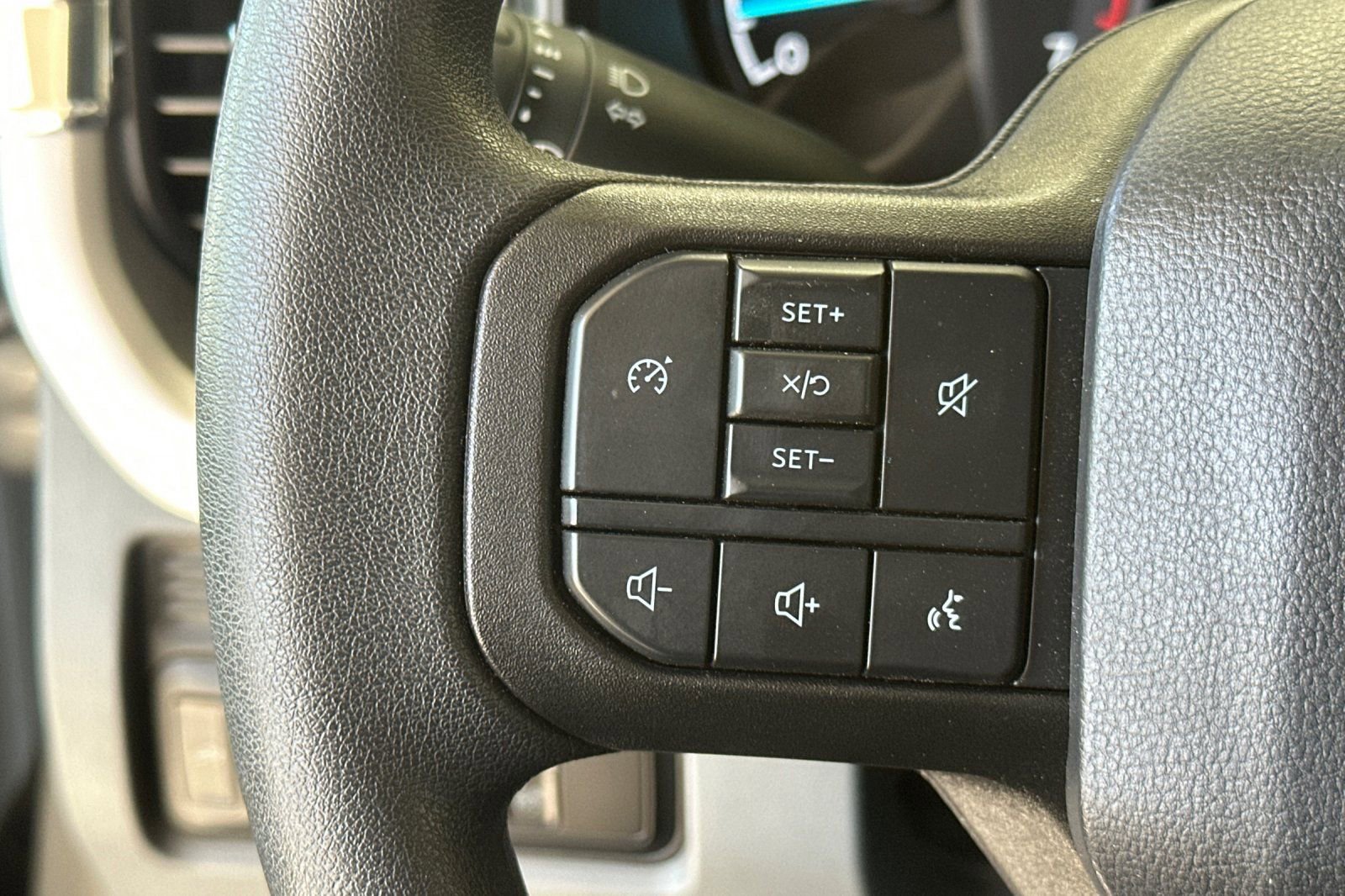 Certified 2024 Ford F250 XL w/ XL Off-Road Package AWD/4WD image 25