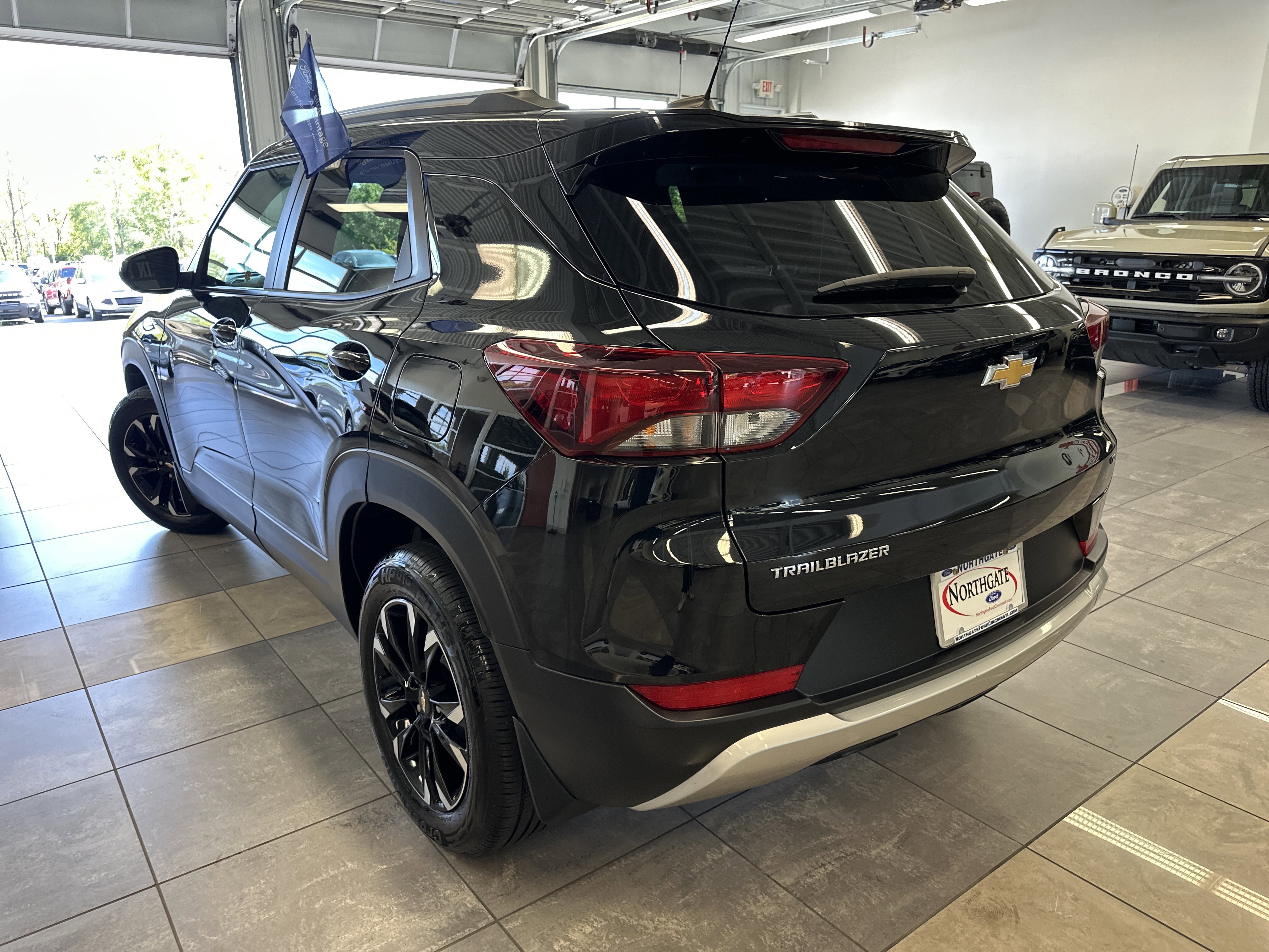 Used 2022 Chevrolet TrailBlazer LT image 3