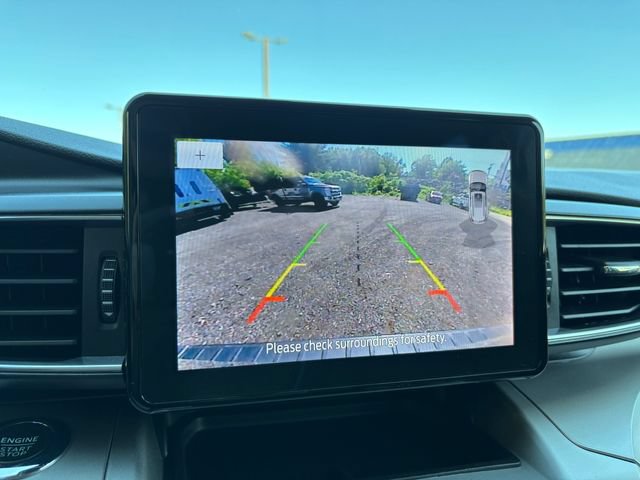 Certified 2022 Ford Explorer XLT w/ Equipment Group 202A AWD/4WD image 11