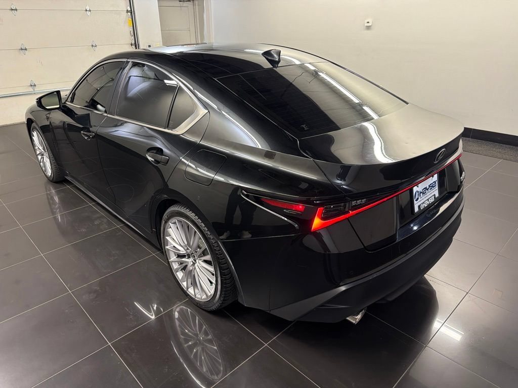 Used 2023 Lexus IS 300 AWD w/ Premium Package image 4