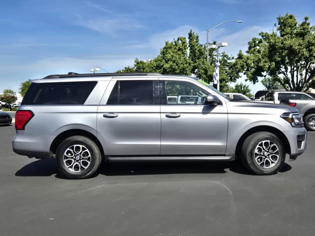 Certified 2024 Ford Expedition Max XLT AWD/4WD image 3