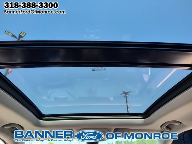 Used 2024 GMC Terrain AT4 w/ Infotainment Package II AWD/4WD image 23