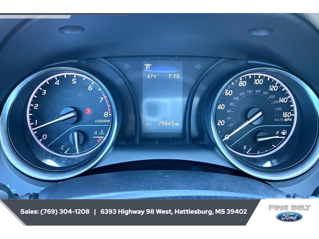 Used 2022 Toyota Camry SE FWD image 14