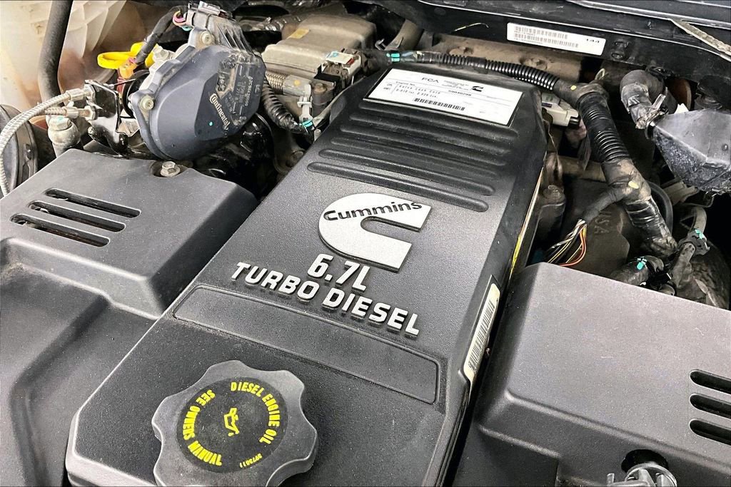 Used 2018 RAM 2500 Tradesman w/ Chrome Appearance Group image 34