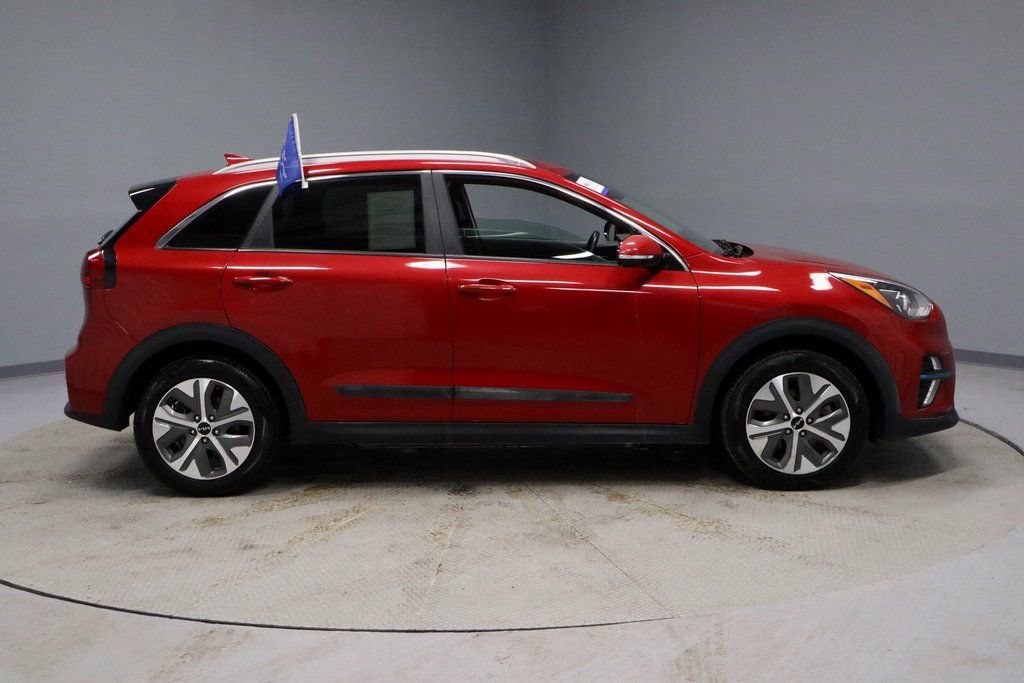 Used 2022 Kia Niro EX w/ Cold Weather Package image 6