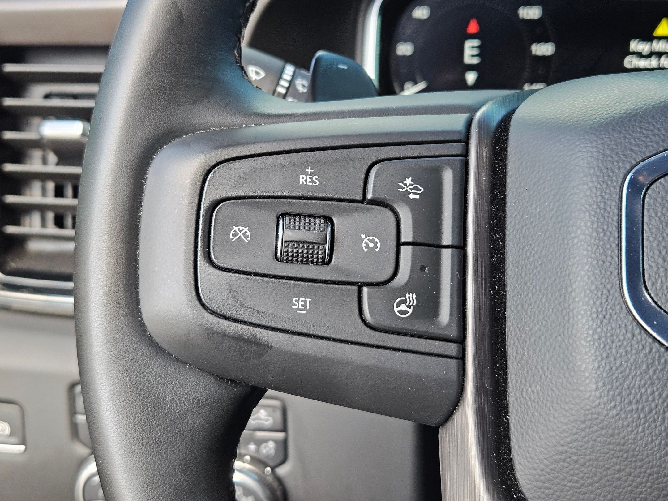 Used 2025 GMC Sierra 1500 AT4 w/ AT4 Premium Package AWD/4WD image 19