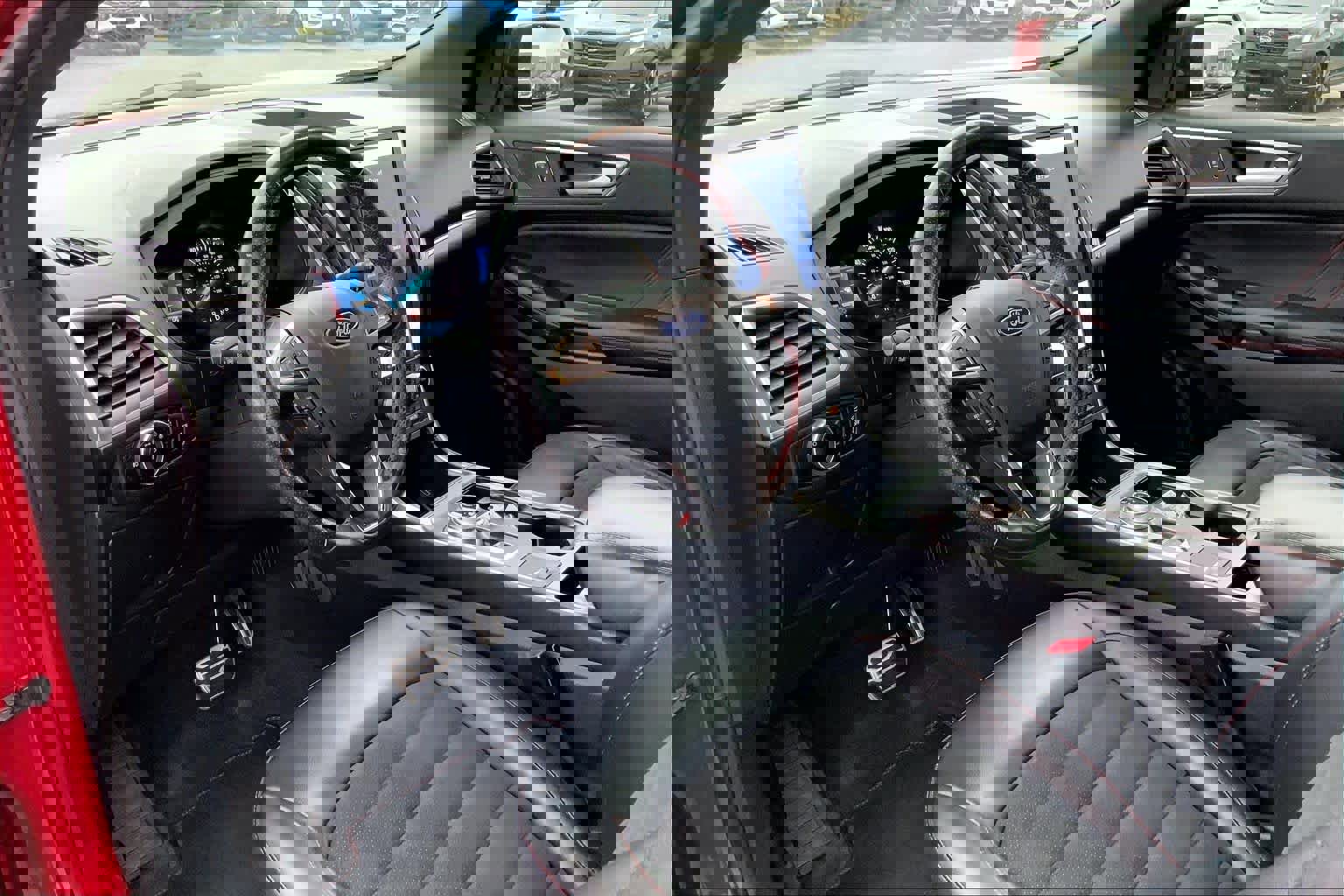 Certified 2024 Ford Edge ST-Line image 17