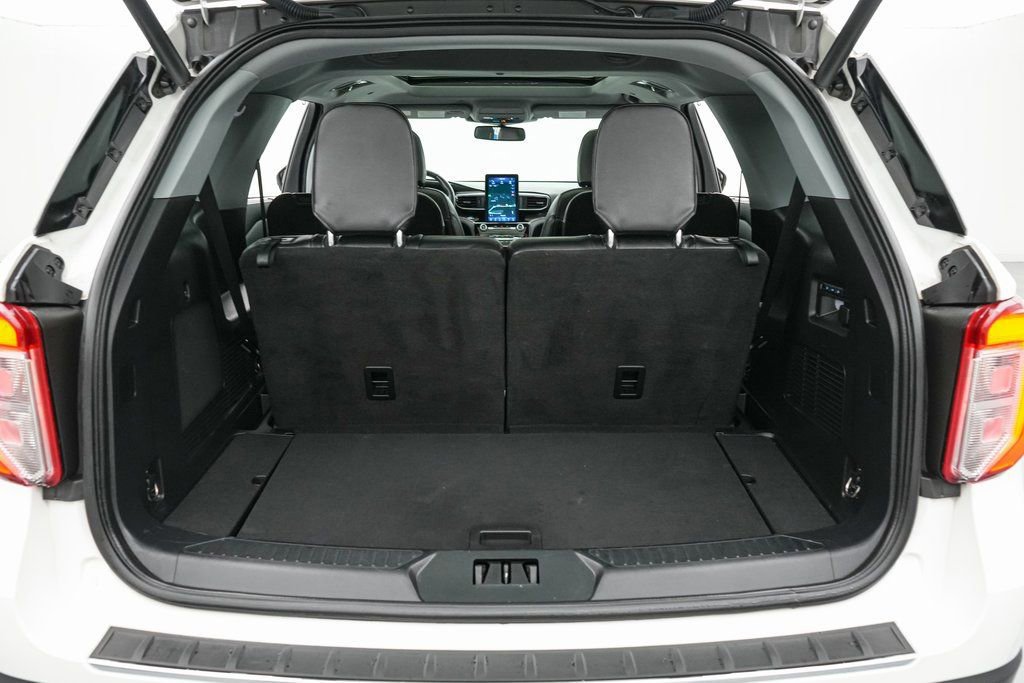 Certified 2023 Ford Explorer Limited w/ Hybrid Equipment Group 310A image 22