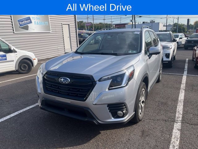 Used 2023 Subaru Forester Premium AWD/4WD image 2