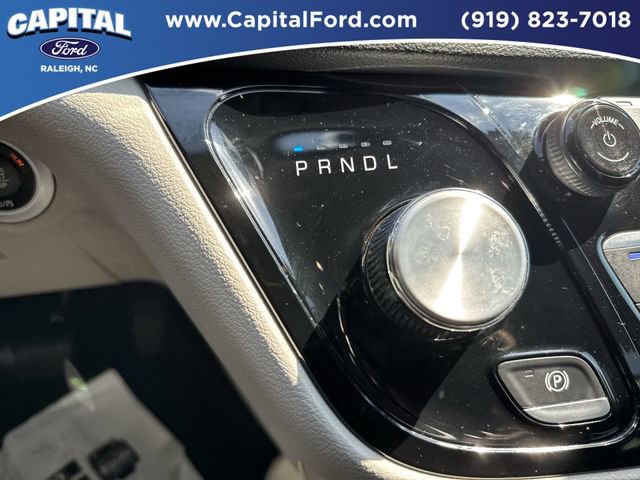 Used 2023 Chrysler Pacifica Touring-L FWD image 29