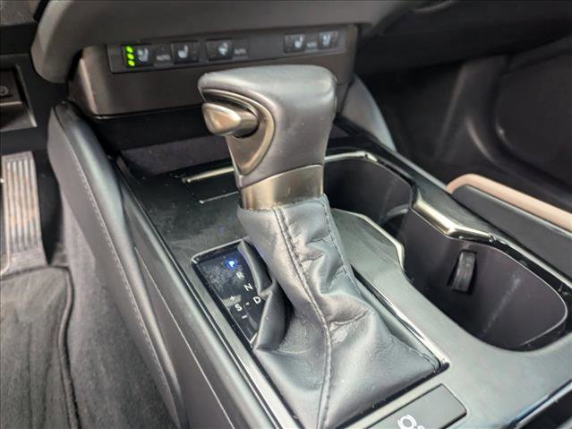 Used 2023 Lexus ES 350 w/ Premium Package FWD image 11