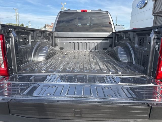 Certified 2025 Ford F350 Lariat w/ Chrome Package image 8