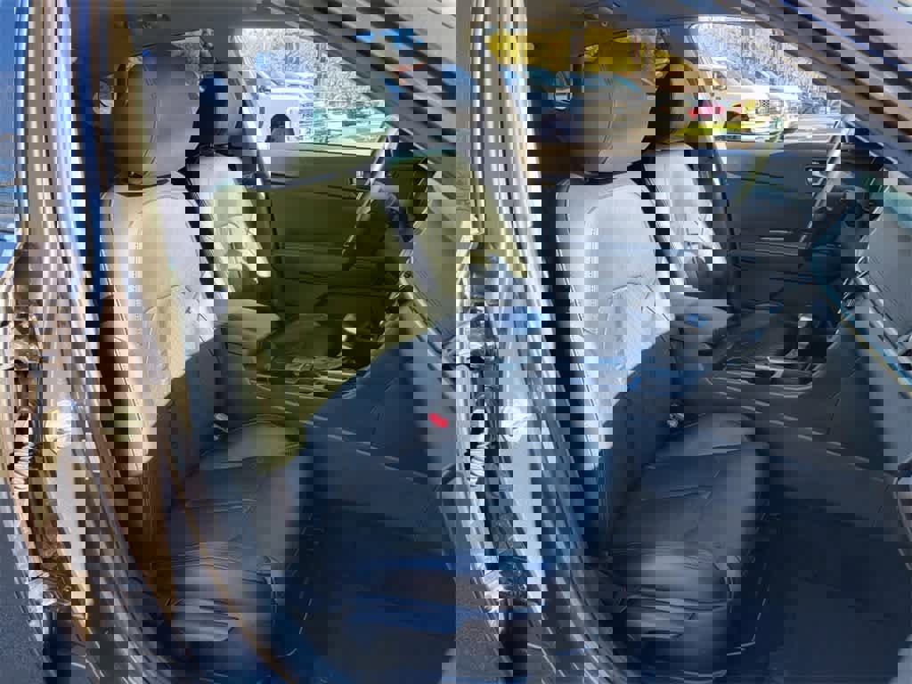 Used 2018 Kia Optima EX image 16