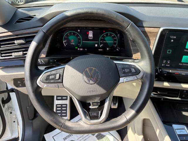 Used 2024 Volkswagen Atlas SEL Premium R-Line image 18