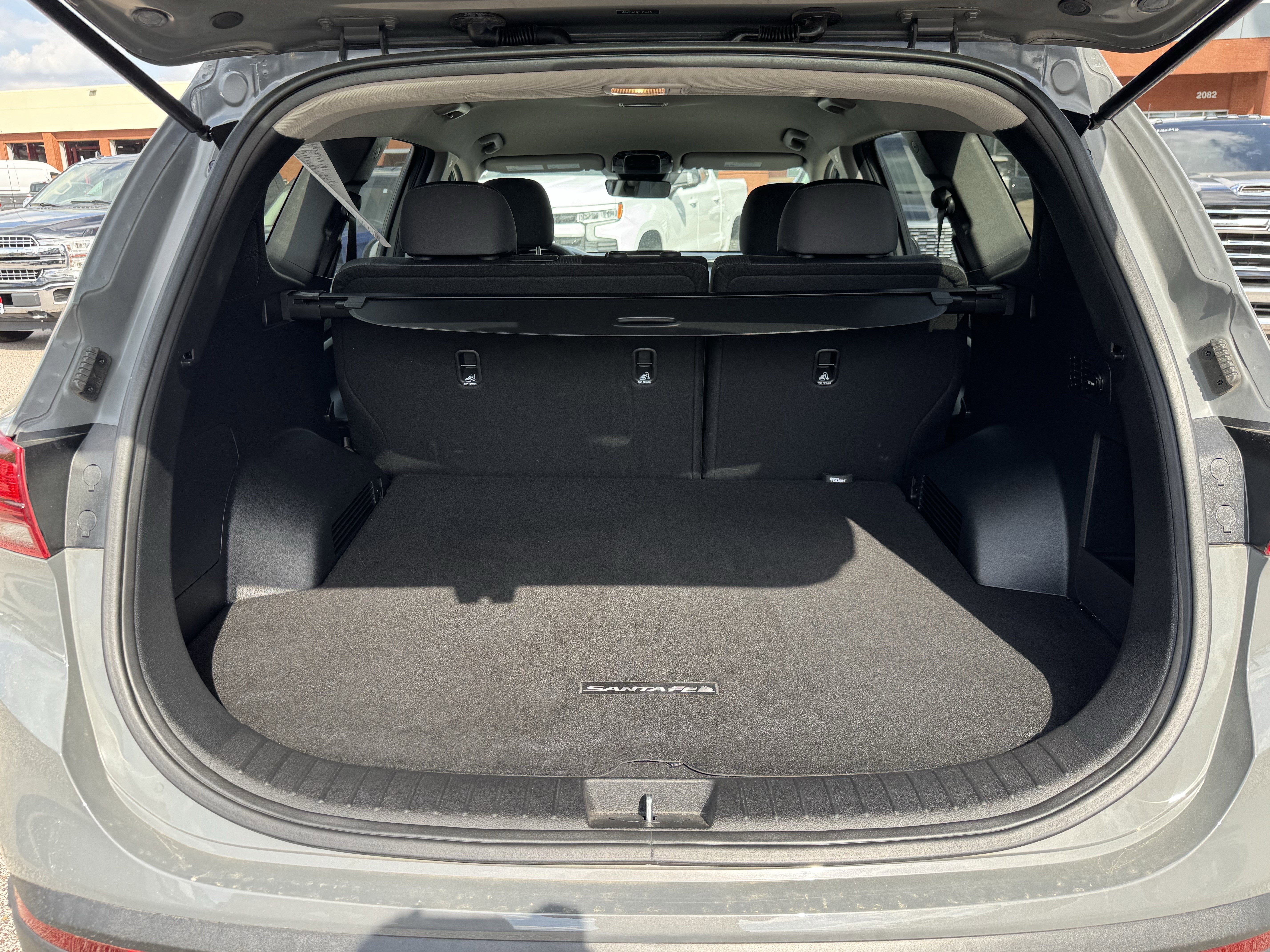 Used 2023 Hyundai Santa Fe SE w/ Cargo Package image 13