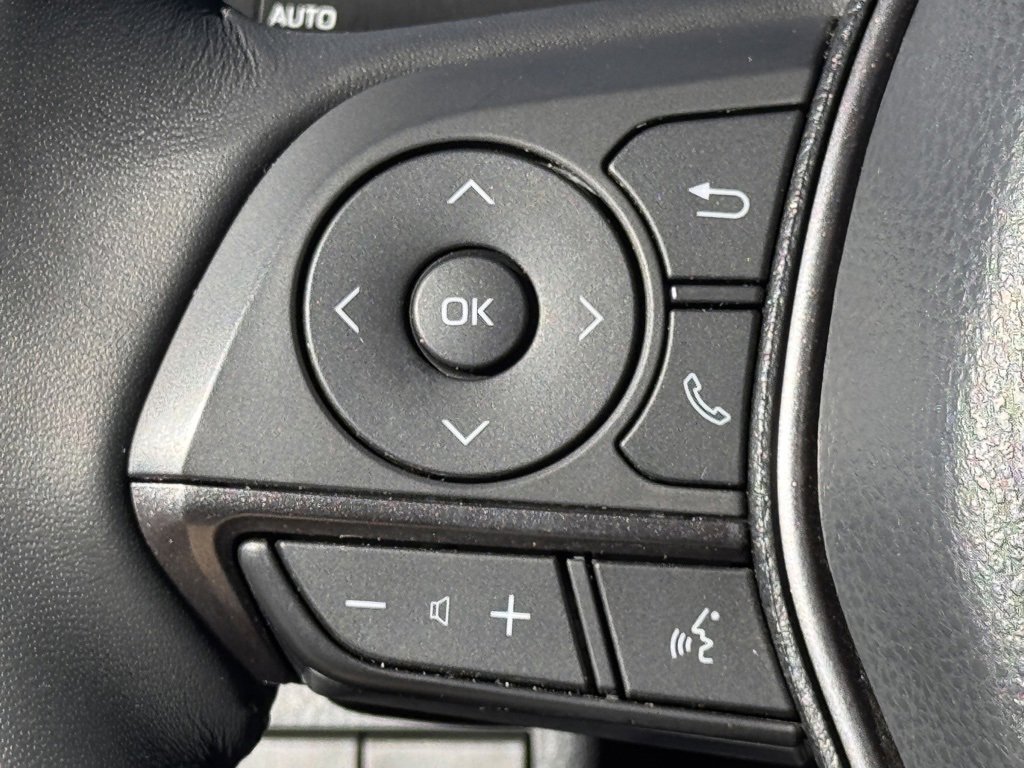 Used 2024 Toyota Camry SE image 22