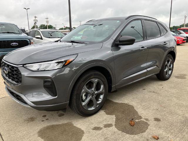 Certified 2024 Ford Escape ST-Line w/ Tech Pack #1 AWD/4WD image 1