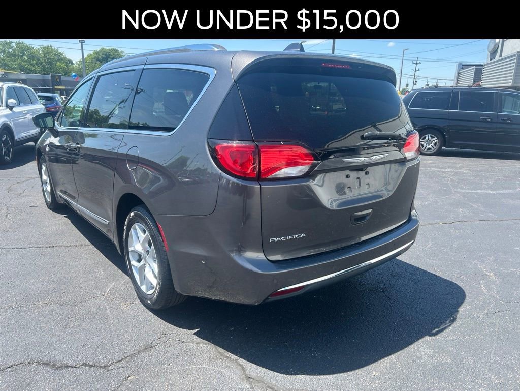 Used 2017 Chrysler Pacifica Touring-L Plus w/ Advanced Safetytec Group FWD image 3