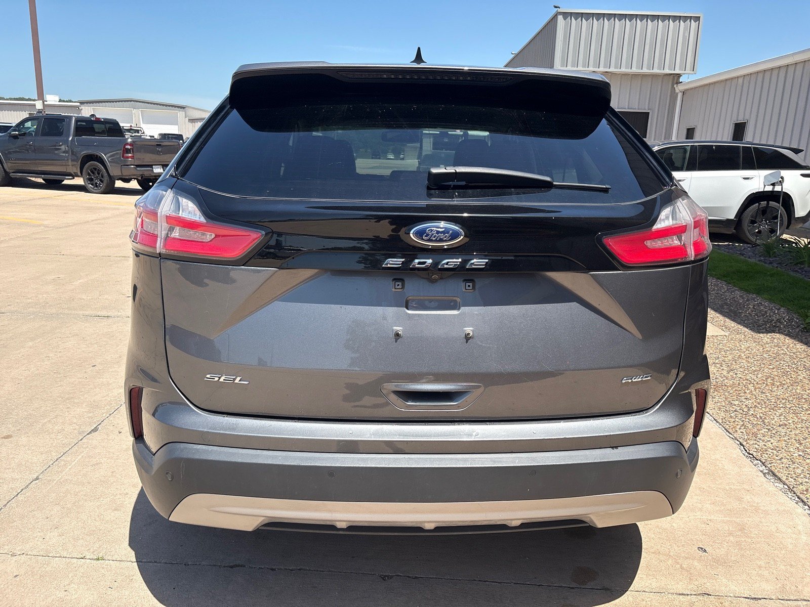 Certified 2024 Ford Edge SEL AWD/4WD image 9