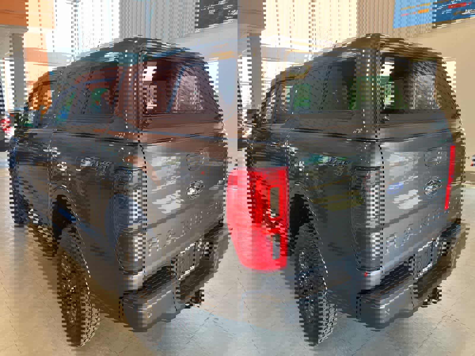 Certified 2019 Ford Ranger XLT w/ Equipment Group 302A Luxury image 3