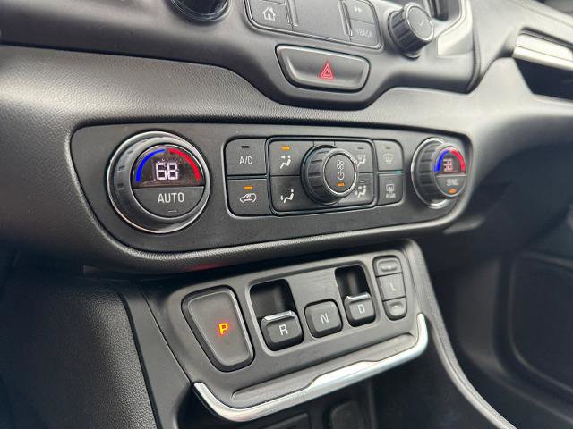 Used 2020 GMC Terrain SLT w/ Preferred Package FWD image 23