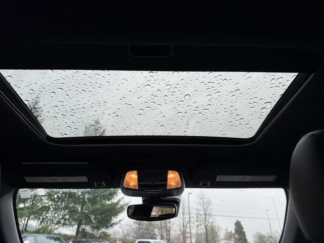 Used 2021 Jeep Grand Cherokee Limited image 28