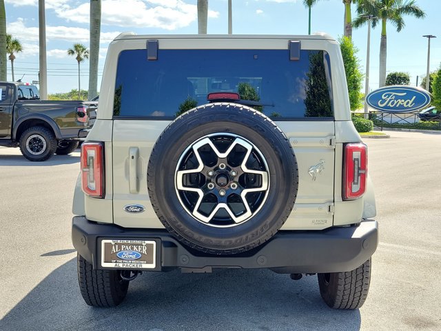 Certified 2025 Ford Bronco Outer Banks AWD/4WD image 6
