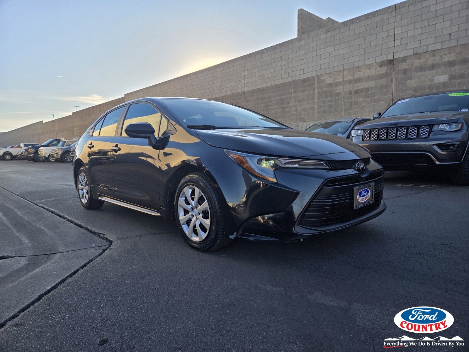 Used 2024 Toyota Corolla LE image 1