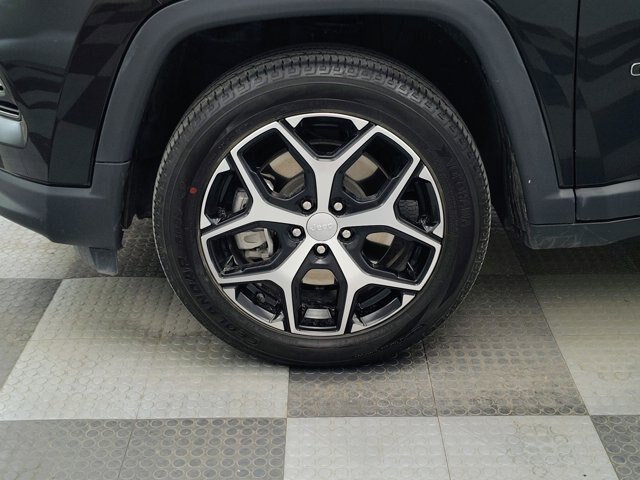 Used 2024 Jeep Compass Limited AWD/4WD image 14