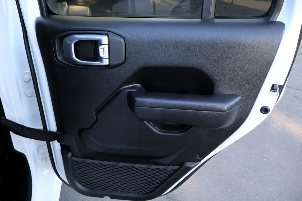 Used 2025 Jeep Gladiator Sport AWD/4WD image 21