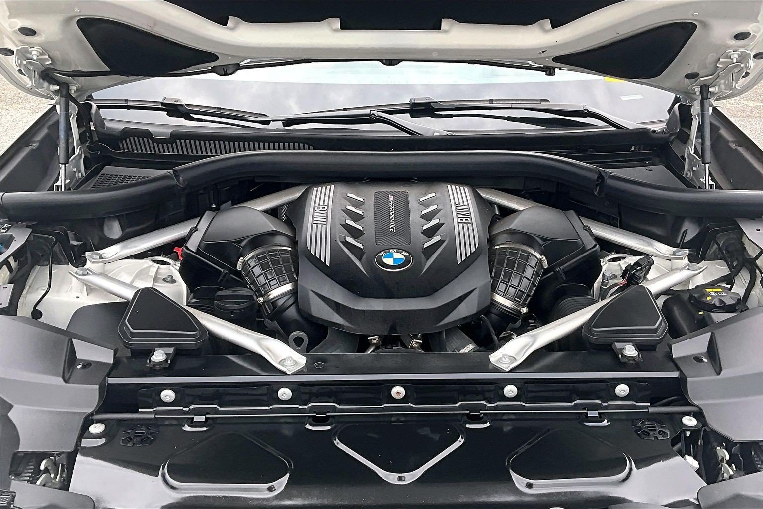 Used 2023 BMW X6 M50i w/ Executive Package AWD/4WD image 10