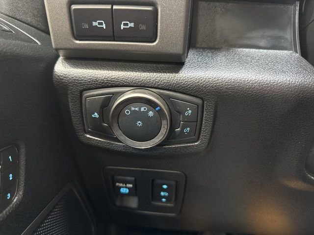 Certified 2019 Ford F150 Raptor w/ Equipment Group 802A Luxury image 24