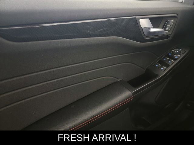 Certified 2023 Ford Escape ST-Line w/ Tech Pack #1 AWD/4WD image 31