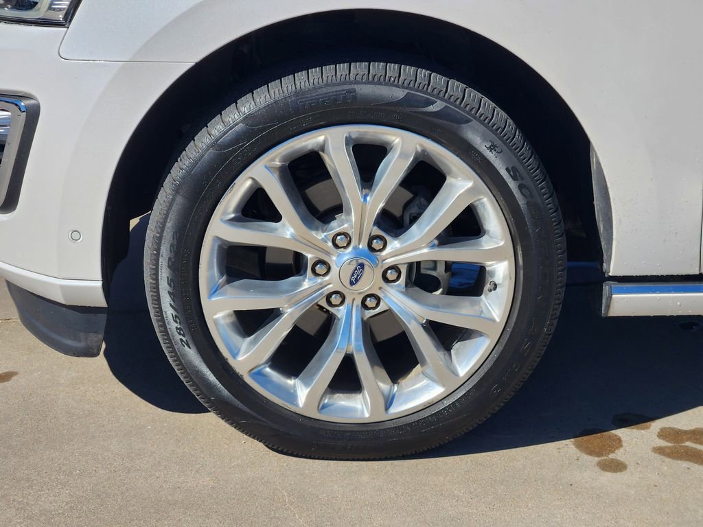 Certified 2018 Ford Expedition Platinum image 10
