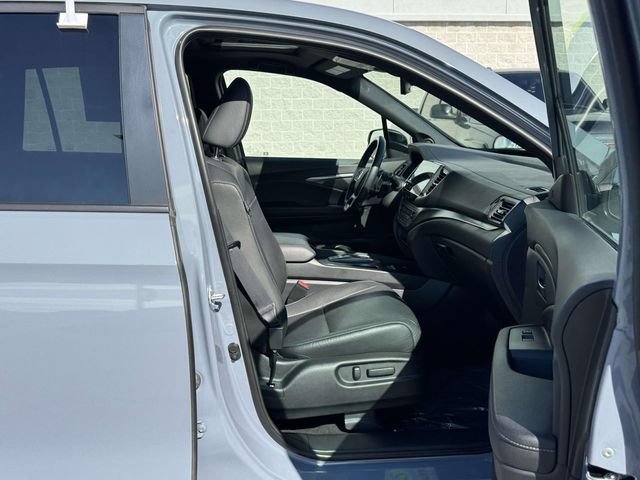 Used 2025 Honda Passport EX-L image 11