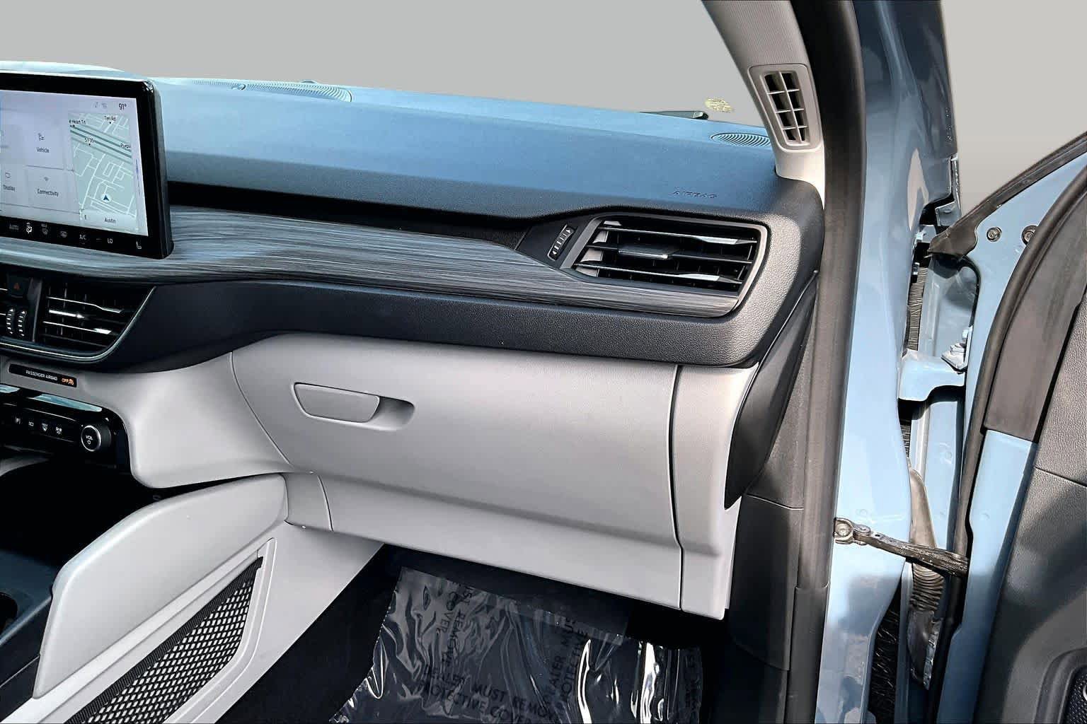 Certified 2023 Ford Escape Platinum w/ Premium Technology Package FWD image 19