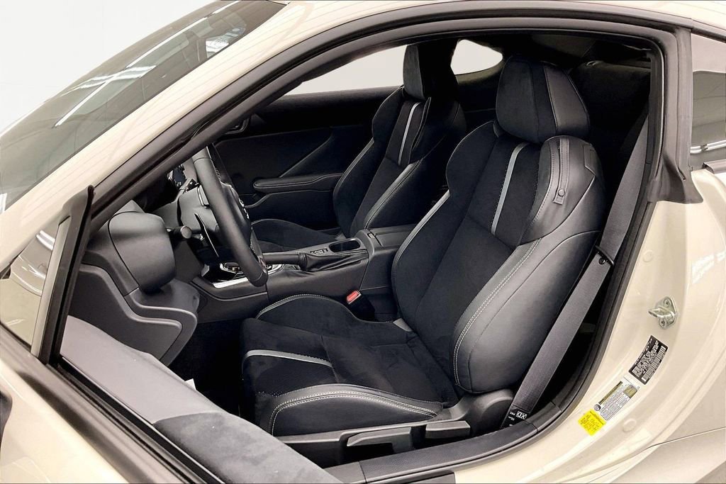 Used 2024 Toyota GR86 Premium image 24