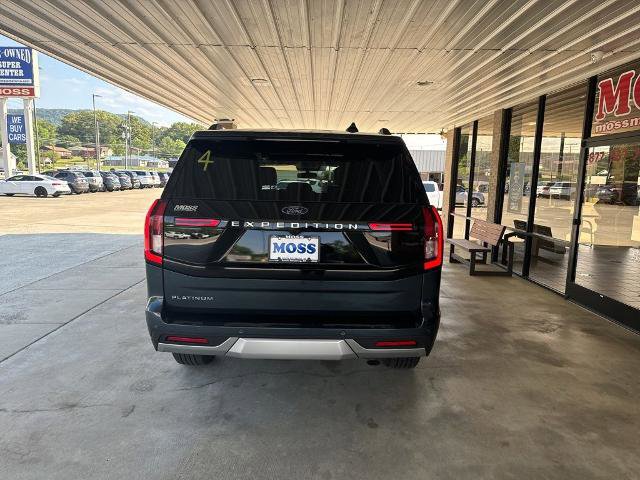 Certified 2025 Ford Expedition Platinum w/ Platinum Ultimate Package AWD/4WD image 5