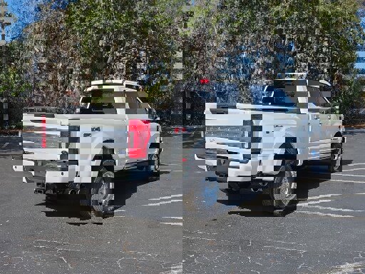 Certified 2022 Ford F350 Platinum image 5