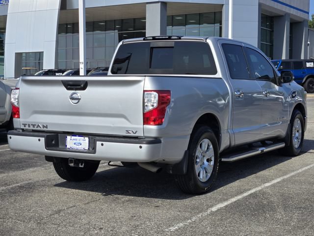 Used 2017 Nissan Titan SV RWD image 7