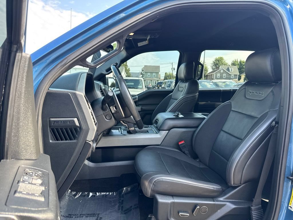 Certified 2019 Ford F150 Raptor w/ Equipment Group 802A Luxury AWD/4WD image 15