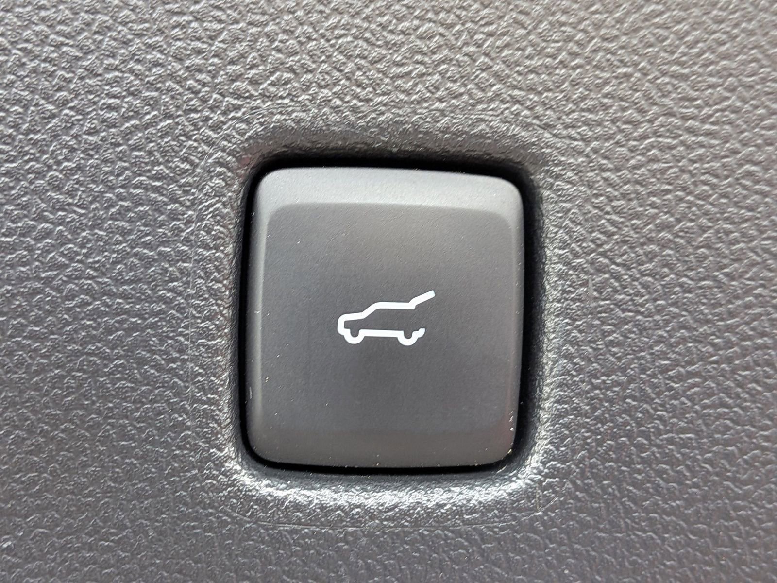 Certified 2025 Ford Escape Platinum image 15