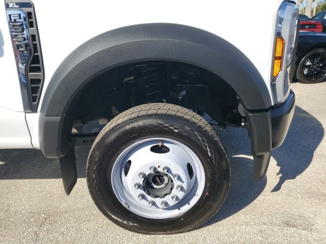 Certified 2025 Ford F550 4x4 Regular Cab Super Duty image 8