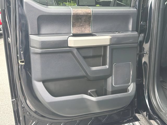 Certified 2022 Ford F250 Lariat w/ Black Appearance Package AWD/4WD image 23