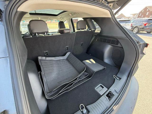 Certified 2022 Ford Escape SEL w/ SEL Stealth AWD Package image 29